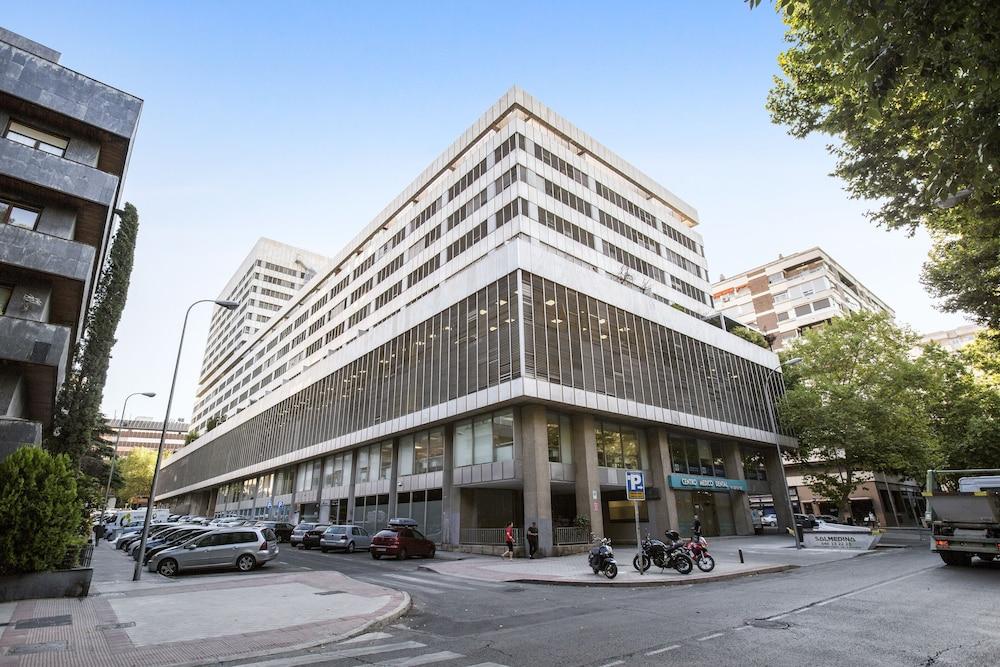 Pierre & Vacances Apartamentos Edificio Eurobuilding 2 Мадрид Екстер'єр фото